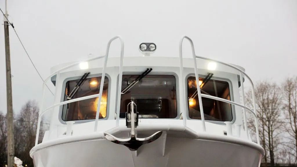 морской водометный катер Баренц 1100 в Архангельске 10