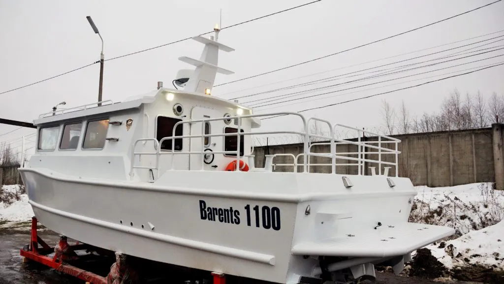 морской водометный катер Баренц 1100 в Архангельске 2